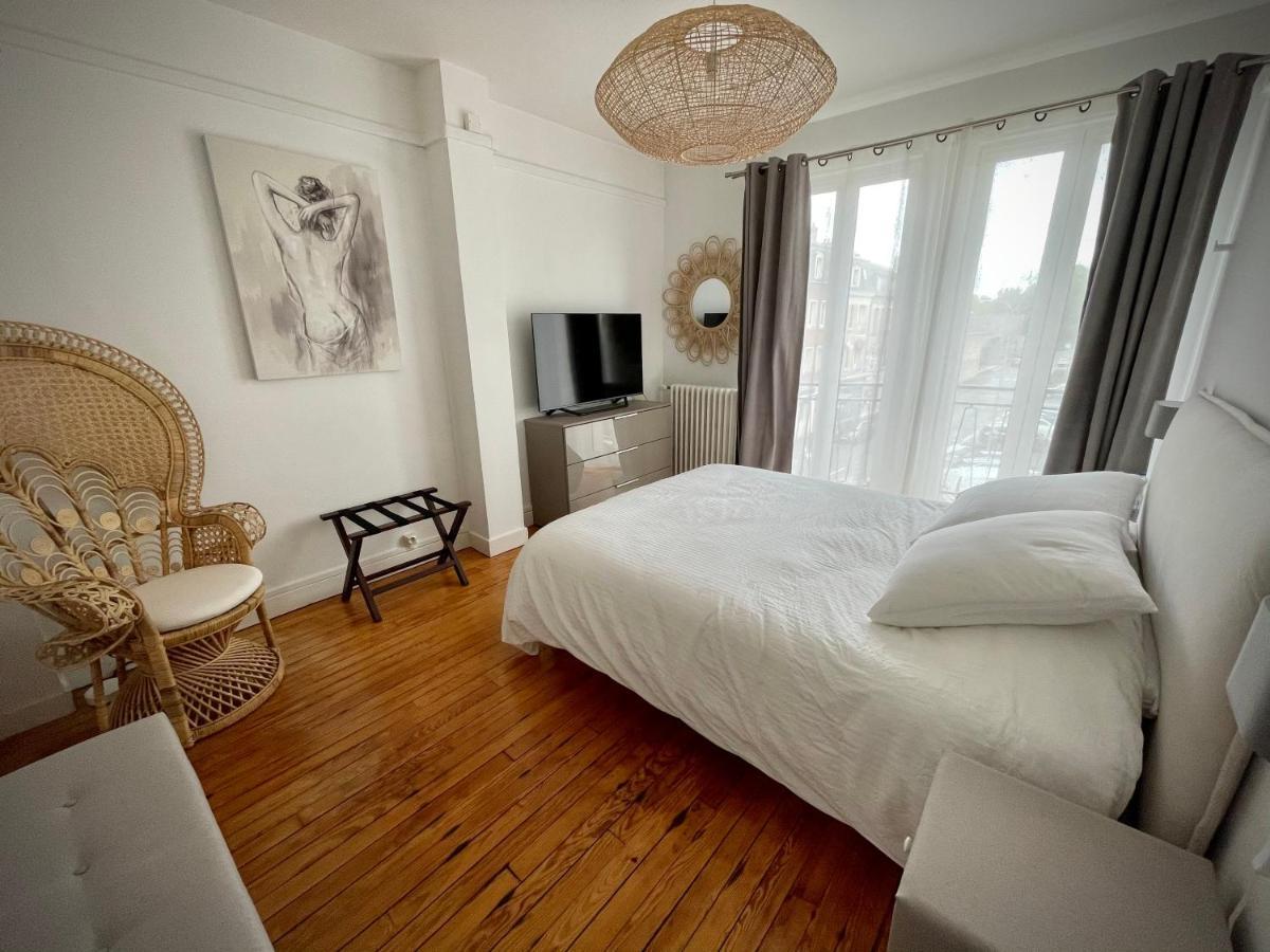 Suites Mana - Le Manaloft, Chic Et Moderne Avec Salle Privee De Fitness En Plein Centre-Ville De Rethel Exterior photo